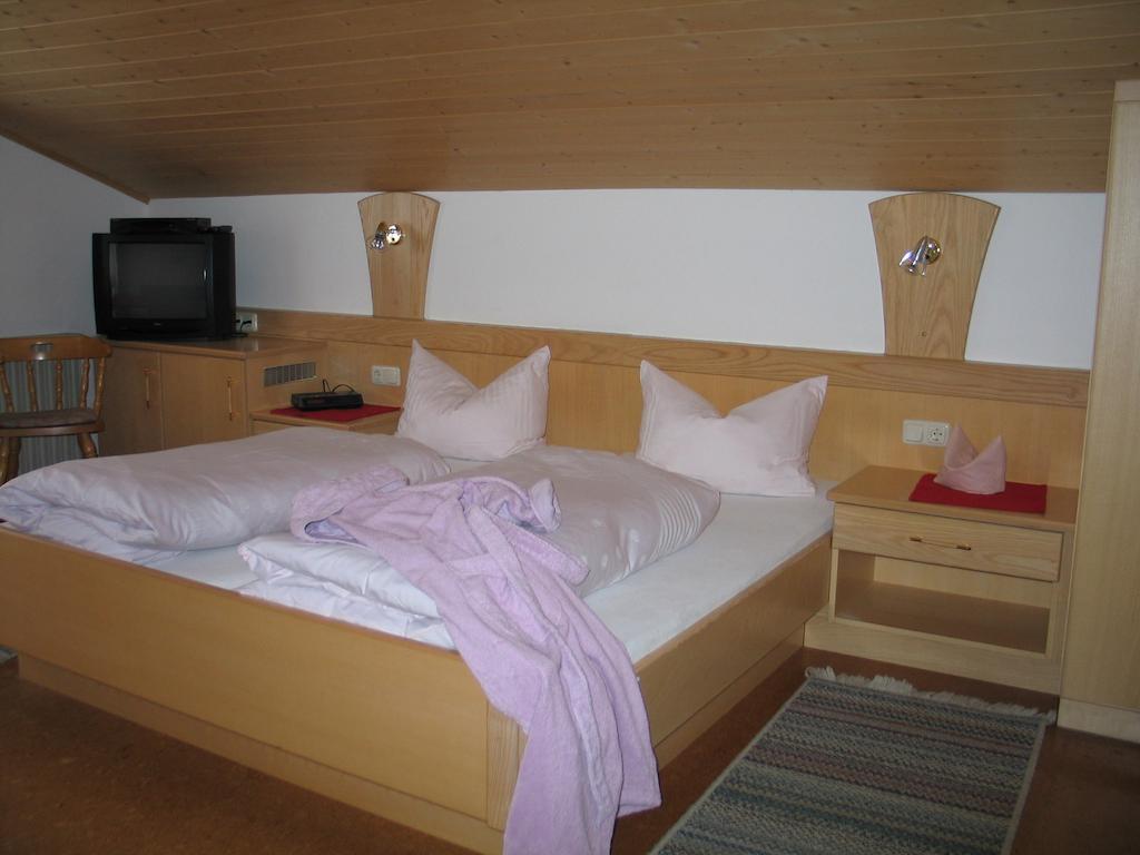 Pension Weiss Hohenwarth Oda fotoğraf